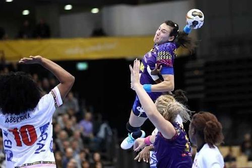 CM Handbal (f): Rezultatele zilei de joi - Romania va incheia lider in grupa A, dupa ce Spania si Franta au remizat (scor 25-25)