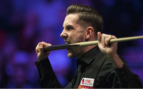 CM Snooker: Mark Selby păstrează avansul față de Ronnie O'Sullivan înainte de sesiunea decisivă de vineri seară