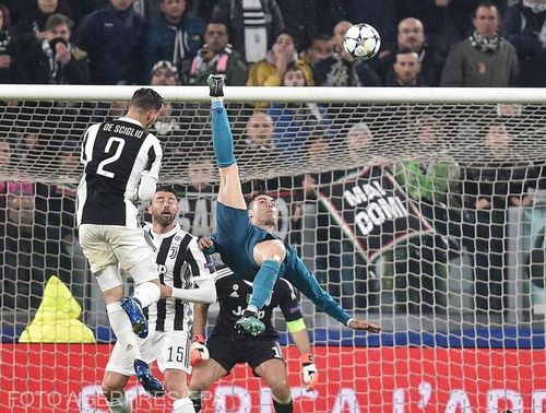 VIDEO Liga Campionilor, sferturi: Real Madrid o surclaseaza pe Juventus, la Torino, cu 3-0. Ronaldo, două goluri, unul din foarfecă/ Bayern Munchen câştigă la Sevilla, cu 2-1