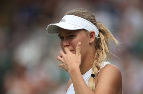 VIDEO WTA Tokyo: Caroline Wozniacki, eliminată în optimi de Camila Giorgi - Simona Halep și-a mărit avantajul față de daneză