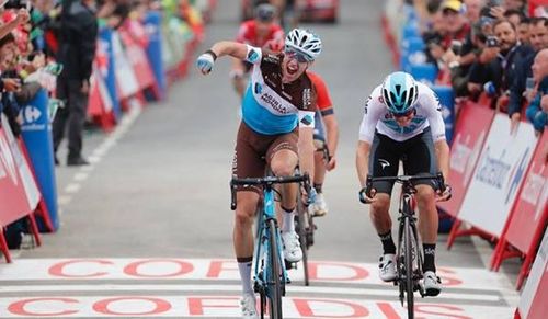 ​VIDEO Turul Spaniei: Alexandre Geniez (AG2R La Mondiale) a câștigat etapa a douăsprezecea - Jesus Herrada (Cofidis), noul tricou roșu