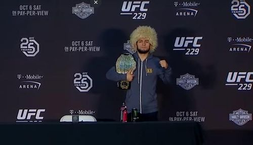 ​VIDEO Khabib Nurmagomedov și-a cerut scuze după încăierarea din gala UFC 229 și a declarat că Vladimir Putin l-a sunat pentru a-l felicita