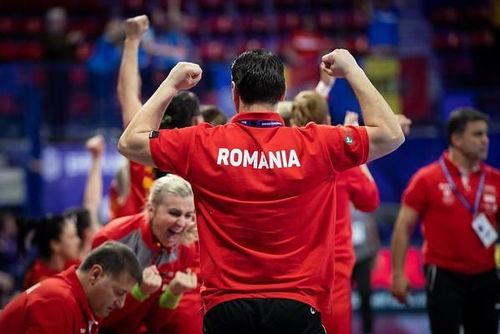 VIDEO CE Handbal (f): România vs Spania 27-25/ "Tricolorele" revin de la o diferență de cinci goluri și mai au nevoie de un punct pentru calificarea în semifinale