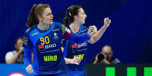 CE Handbal (f): România - Rusia 22-28/ Am visat frumos o repriză - Tricolorele, învinse clar de Rusia în semifinale/ Finala mică cu Olanda