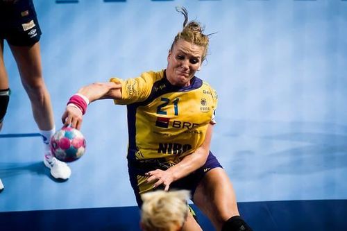 ​CE Handbal (f): Crina Pintea a fost desemnată cel mai bun pivot