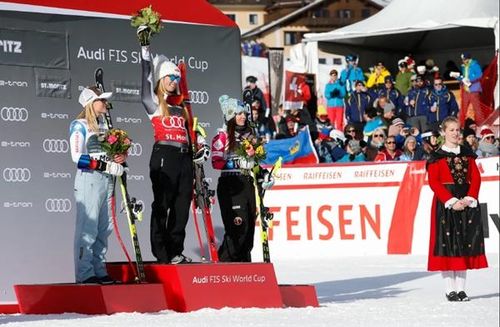 ​Schi alpin: Mikaela Shiffrin, învingătoare în slalomul super-uriaş de la St.Moritz