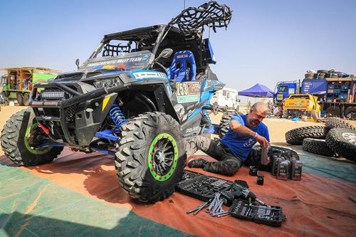 Românul Claudiu Barbu, premiat pentru un rezultat istoric în Africa Eco Race