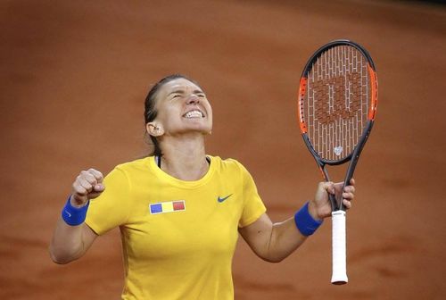 Fed Cup: Simona Halep a câştigat Heart Award pentru evoluţia din meciul cu Cehia