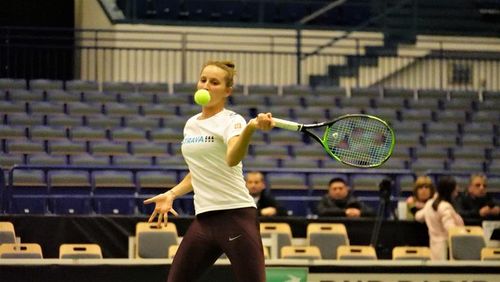 VIDEO Indian Wells: Cine este Marketa Vondrousova, adversara Simonei Halep din optimi: Stângace, serviciu precis la exterior, scurte multe în registrul tactic