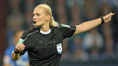 Bibiana Steinhaus, arbitră din Bundesliga, și obsesia care nu-i dă pace în timp ce se uită la meciuri la televizor