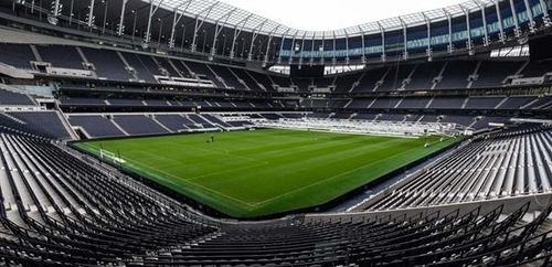 Incendiu la stadionul de un miliard de lire sterline al echipei Tottenham - 300 de persoane au fost evacuate