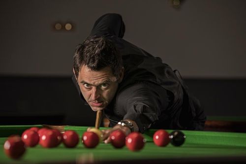 EXCLUSIV Ronnie O'Sullivan, fără perdea 
pentru HotNews.ro - De ce lovește uneori cu mâna stângă, care este 
secretul succesului, de ce iubește România și de ce anul 2012 a fost cel
 mai bun din carieră