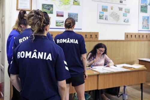 FOTO Naţionala de handbal feminin a votat la Brăila, unde se pregăteşte pentru Trofeul Carpaţi