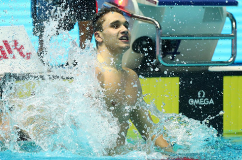 VIDEO CM Natație: Kristof Milak a doborât recordul mondial la 200 m, stil fluture, stabilit de Michael Phelps în urmă cu 10 ani