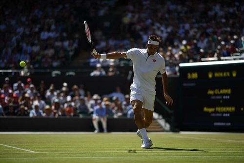 Wimbledon: Roger Federer, la pas în turul trei