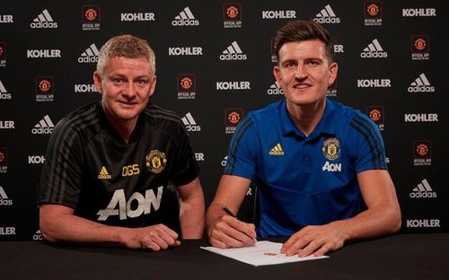 Harry Maguire, cel mai scump fundaș din istorie: Manchester United a plătit 87 de milioane de euro lui Leicester