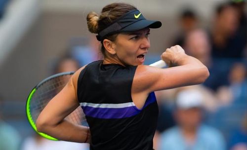 VIDEO WTA Wuhan: Simona Halep abandonează după 46 de minute (la 5-4 pentru Elena Rybakina) / Probleme în zona lombară