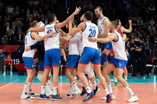 VIDEO CE Volei masculin: Serbia, în finală după ce a învins echipa Franței