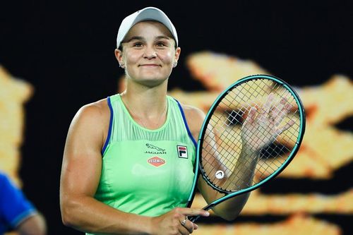 VIDEO ​Australian Open: Ashleigh Barty, calificare după ce a revenit de la 0-1 la seturi