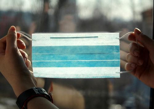 Covid-19: Un virusolog belgian propune ca fotbaliştii să poarte măşti pe teren