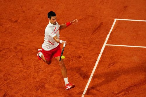 ​VIDEO Roland Garros: Novak Djokovic s-a calificat în turul doi / Stefanos Tsitsipas a revenit de la 0-2 la seturi (Rezultatele zilei)