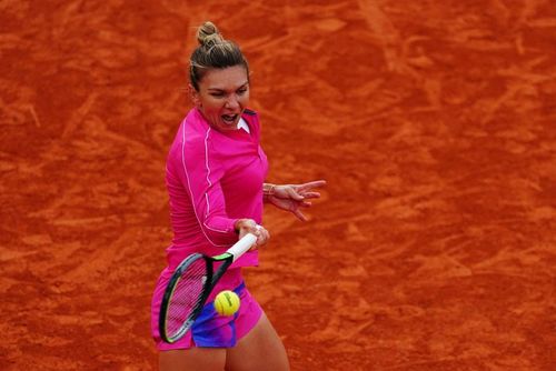 Roland Garros: Simona Halep, în turul trei după un meci spectaculos cu Irina Begu (6-3, 6-4) / Urmează duelul cu Amanda Anisimova