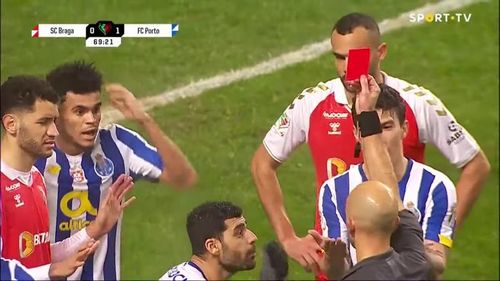 Un arbitru a fost amenințat cu moartea după ce a eliminat doi jucători ai echipei FC Porto