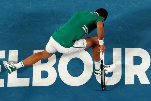 Novak Djokovic, calificare cu emotii (cinci seturi cu Taylor Fritz) - Sârbul a acuzat probleme medicale