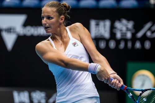 VIDEO Karolina Pliskova, învinsă în două seturi după ce a condus cu 5-0 în manșa secundă