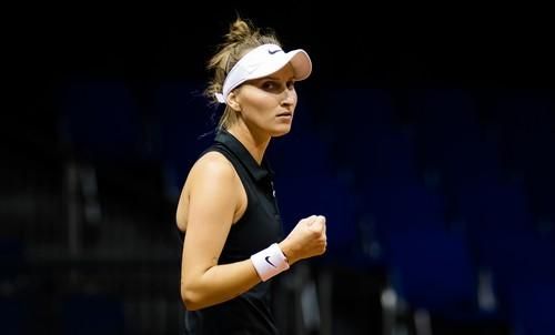 VIDEO Cine este adversara Simonei Halep: A început sportul la 4 ani și a avut de ales între tenis și fotbal