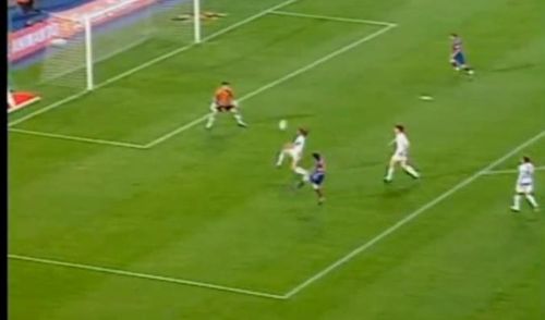 VIDEO 16 ani de la primul gol al ”magicianului” Messi pentru Barcelona