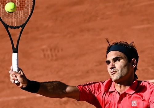 Roger Federer, în turul doi la Roland Garros / Victorie în trei seturi cu Denis Istomin