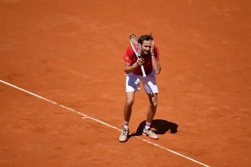 Gluma zilei: Reacție spectaculoasă a lui Daniil Medvedev după prima victorie din carieră la Roland Garros