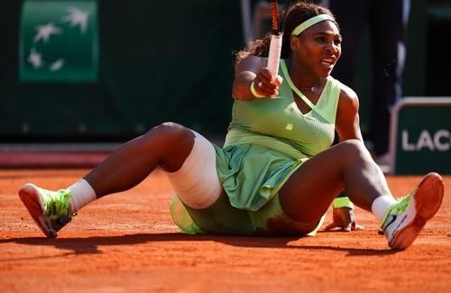 VIDEO Învinsă cu propriile-i arme: Serena Williams, eliminată în optimi de la Roland Garros