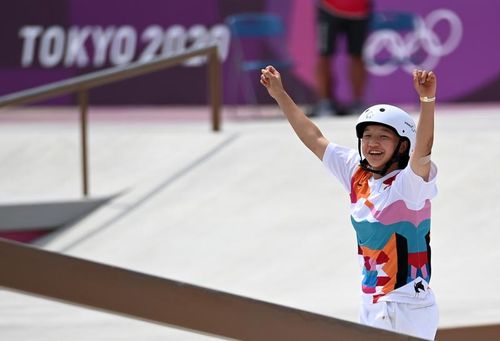 Performanță uluitoare la JO 2020 - O japoneză a devenit campioană olimpică la 13 ani