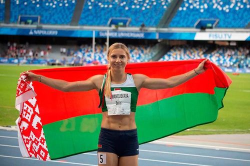 Krystsina Tsimanouskaya, atleta din Belarus forțată să părăsească Tokyo, va scoate la licitație o medalie - Care este motivul