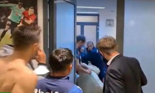 VIDEO Scene incredibile după eliminarea rușinoasă din Europa League: Bătaie în vestiarul celor de la CFR Cluj