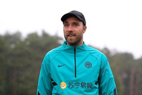 VIDEO Întâlnire emoționantă - Christian Eriksen și-a revăzut colegii de la Inter Milano / Danezul, îmbrățișat de Ionuț Radu