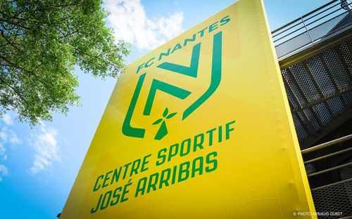 Un jucător al echipei FC Nantes, în comă indusă după ce i s-a făcut rău la antrenament