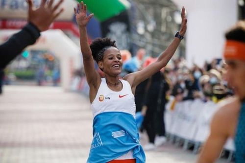 Atletism: Yalemzerf Yehualaw, nou record mondial în proba de 10 kilometri