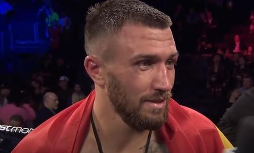 FOTO Pugilistul Vasiliy Lomachenko, fost campion mondial, s-a înrolat în armata ucraineană