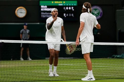 Sancțiunile primite de Nick Kyrgios și Stefanos Tsitsipas după meciul cu scandal de la Wimbledon 2022