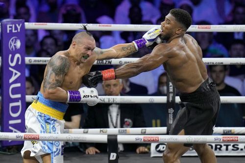 VIDEO Ucraineanul Oleksandr Usyk, victorie în meciul revanșă cu Anthony Joshua - Moment emoționant la finalul disputei