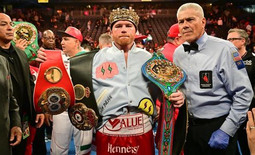 Box: Saul „Canelo” Alvarez și-a păstrat centurile mondiale după ce l-a învins pe marele său rival Gennady Golovkin