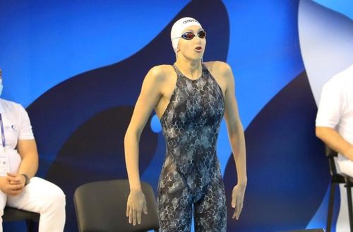 CM Natație Juniori: Rebecca Diaconescu, în semifinalele probei de 50 m spate
