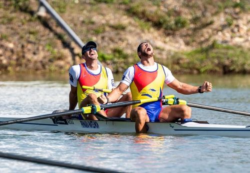 Încă un aur pentru România - Marius Cozmiuc și Sergiu Bejan, campioni mondiali la dublu rame masculin