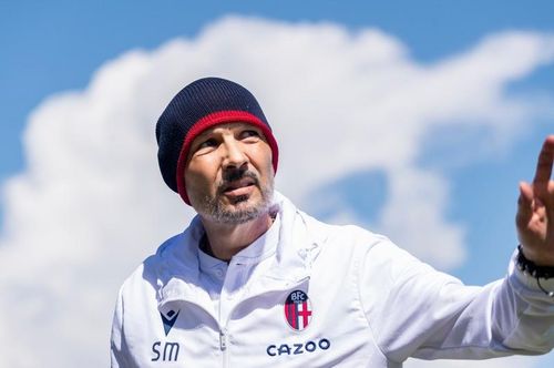 Antrenorul Sinisa Mihajlovic, care s-a luptat cu leucemia, a fost demis de Bologna