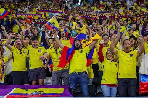 DigiSport: Ce au scandat suporterii din Ecuador la pauza meciului contra Qatarului! Imaginile au devenit virale