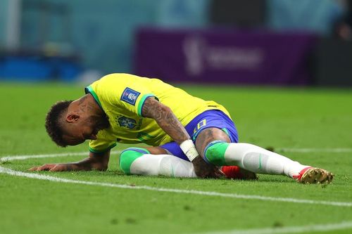 VIDEO Neymar, accidentare gravă - Verdictul medicilor înainte ca starul brazilian să fie operat