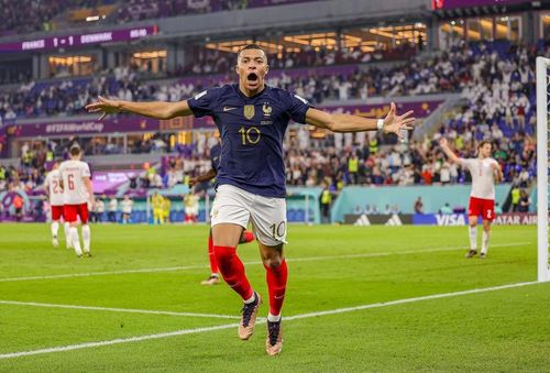 CM 2022: Giroud și Mbappe duc campioana mondială în sferturi